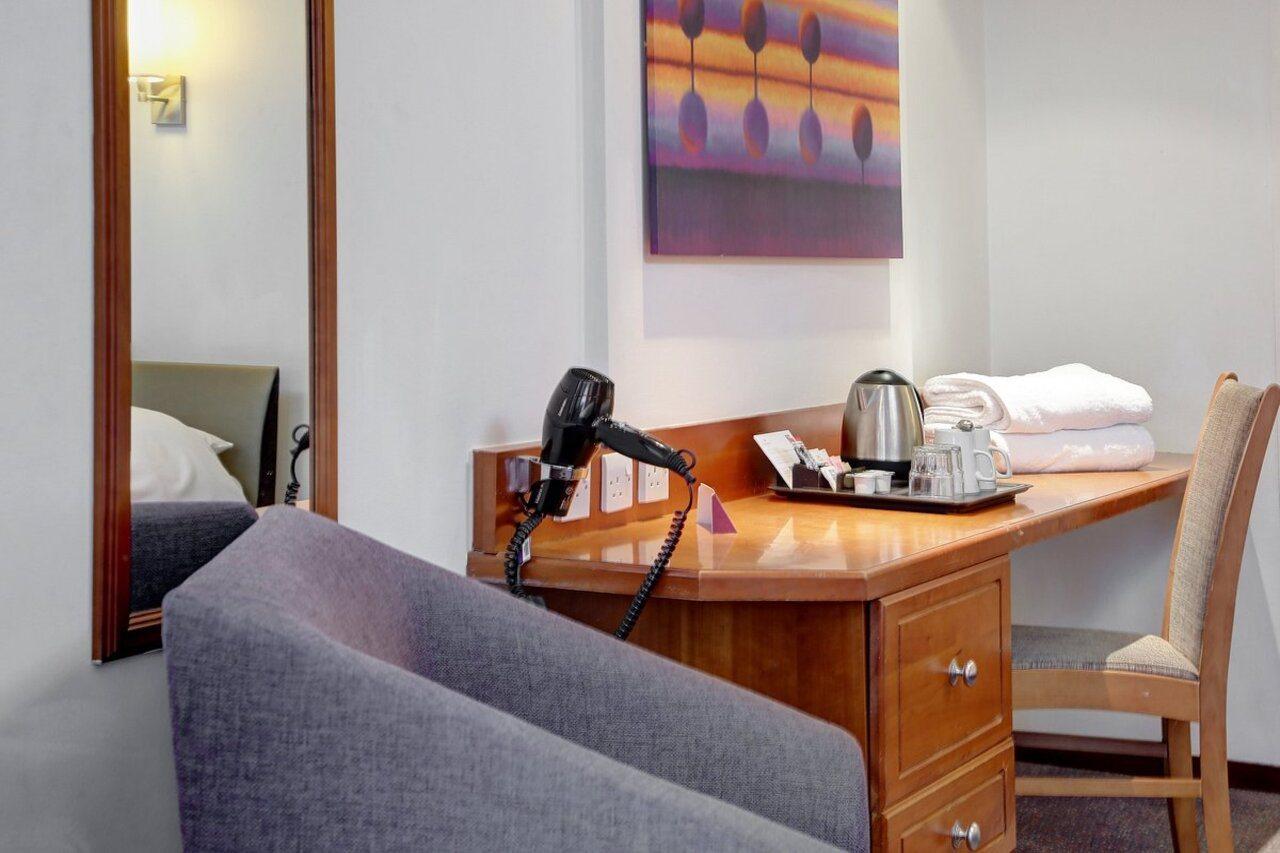 Plaza Chorley; Sure Hotel Collection By Best Western Chorley  Extérieur photo