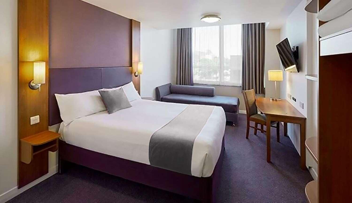 Plaza Chorley; Sure Hotel Collection By Best Western Chorley  Extérieur photo