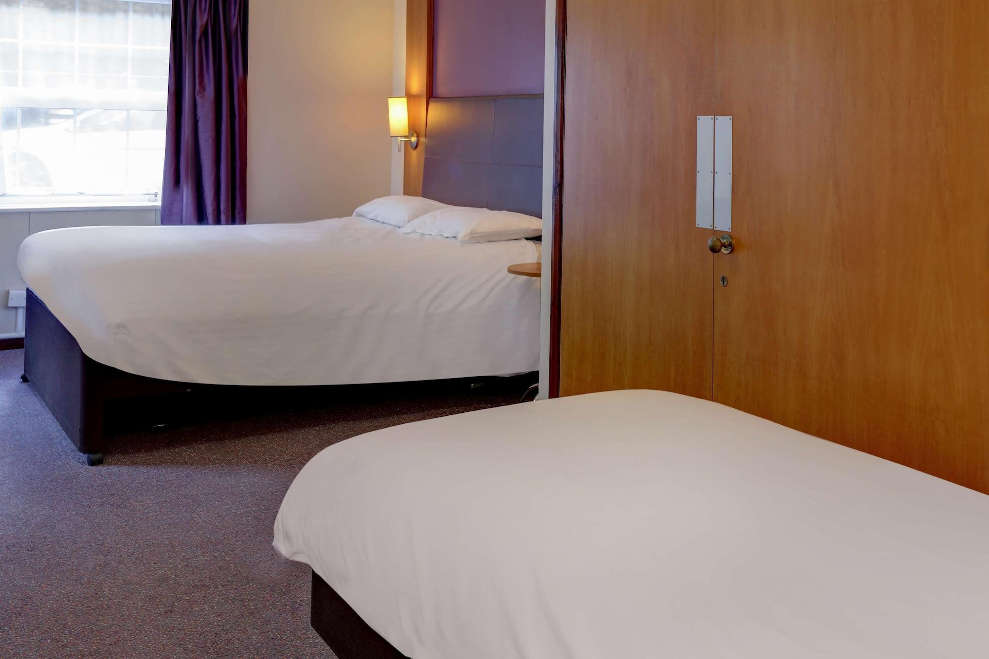 Plaza Chorley; Sure Hotel Collection By Best Western Chorley  Extérieur photo